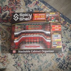 Deluxe Spicy Shelf Organizer 