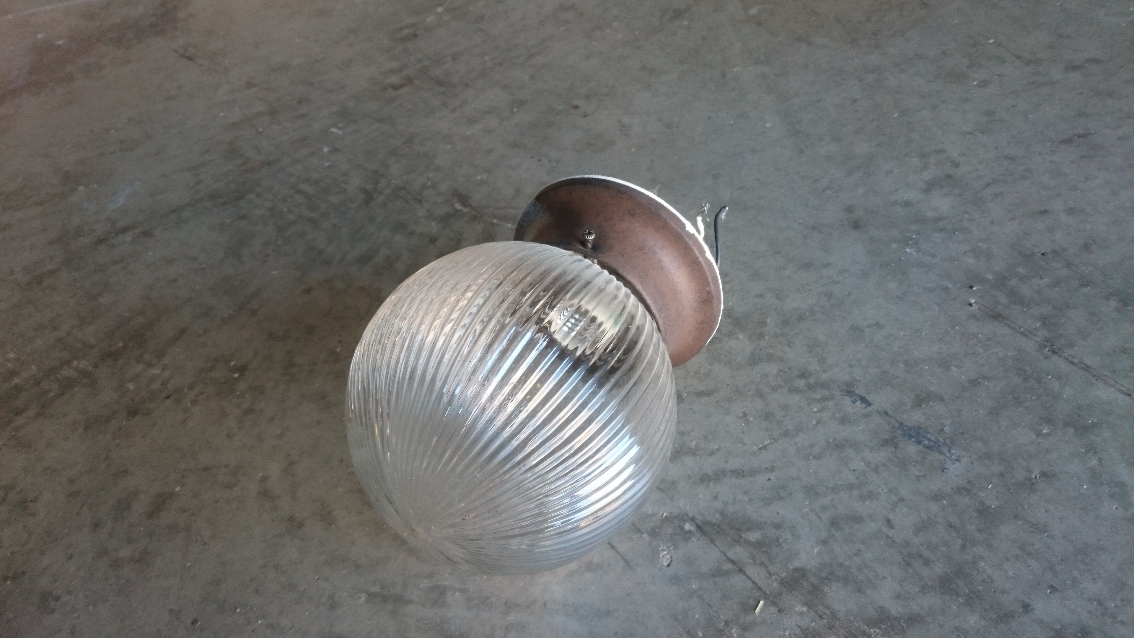 Light fixture bronze