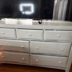 White dresser deep pocket