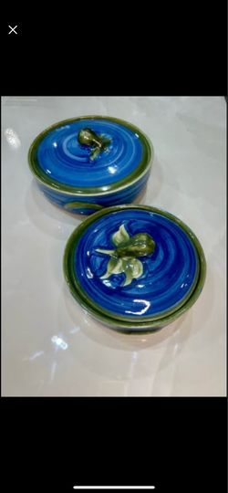Bennington Potters Handmade Lidded Stoneware Casserole Dishes – Vermont Pottery Set of 2