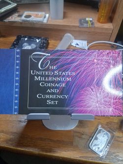 US Millennium Coinage and Currency Set