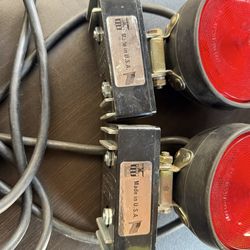 Tow lights magnetic 4 pin like new 20 ft wired