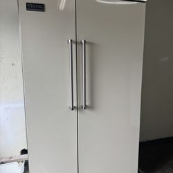 Viking 48”Wide Built In Gloss White Side By Side Refrigerator 