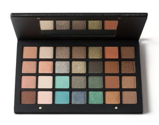 NEW IN BOX AUTHENTIC Natasha Denona 28 Pan Eyeshadow Palette Green Brown RARE SOLD OUT