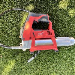 MILWAUKEE M12 grease gun