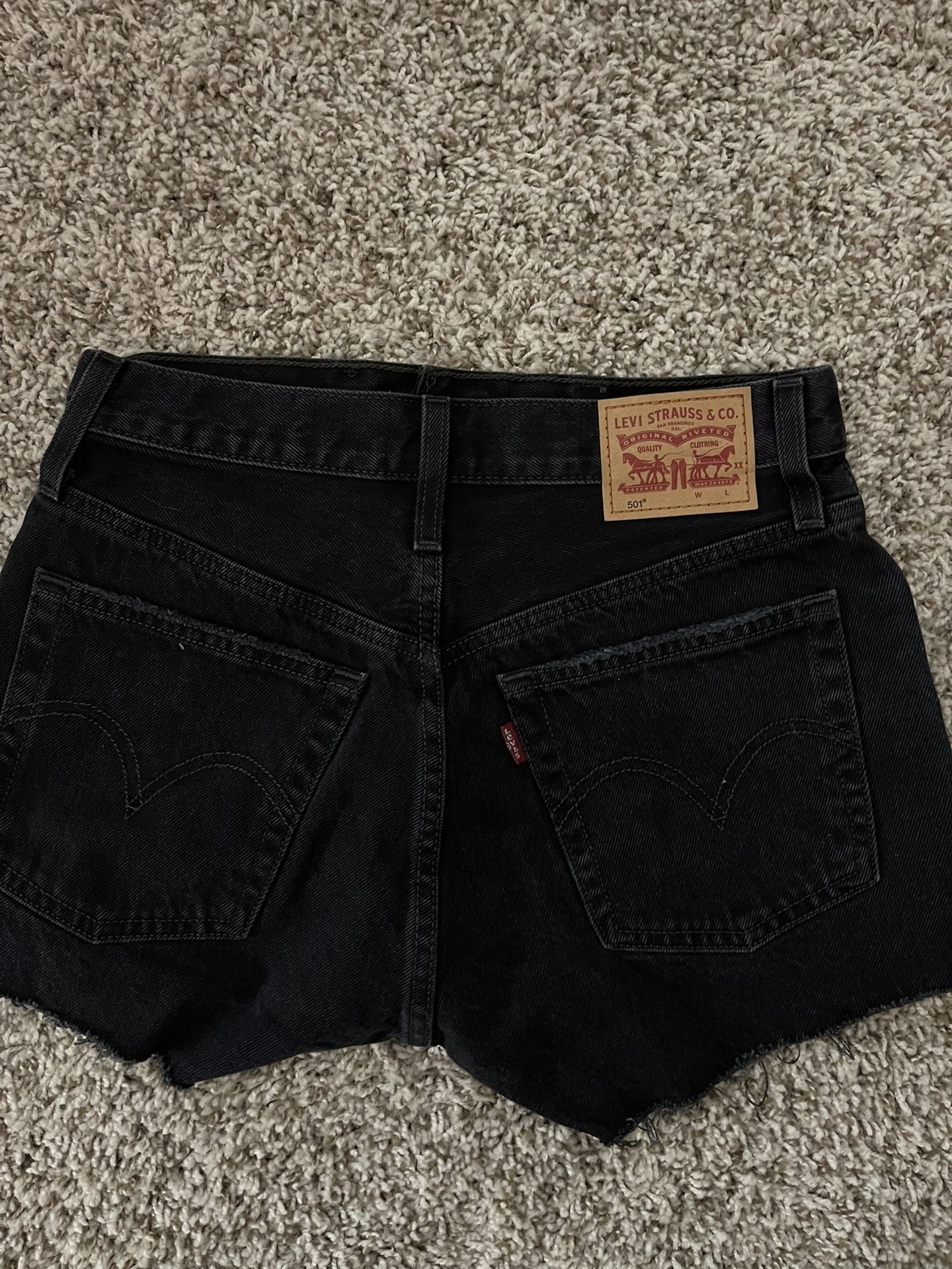 Never Worn, LEVI’s black denim shorts
