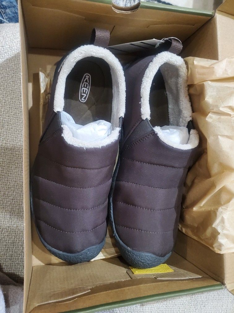 Never Worn Keen Howser II Size 8 Men's