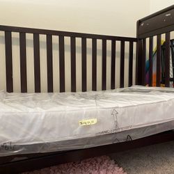 Convertible Crib  With Mattress 