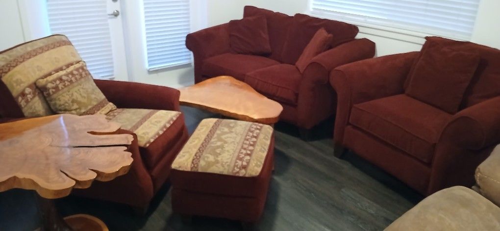 4pc Allen White Living Room Furniture