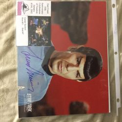 Autographs Leonard Nimoy (Deceased) Spock Of Star Trek.