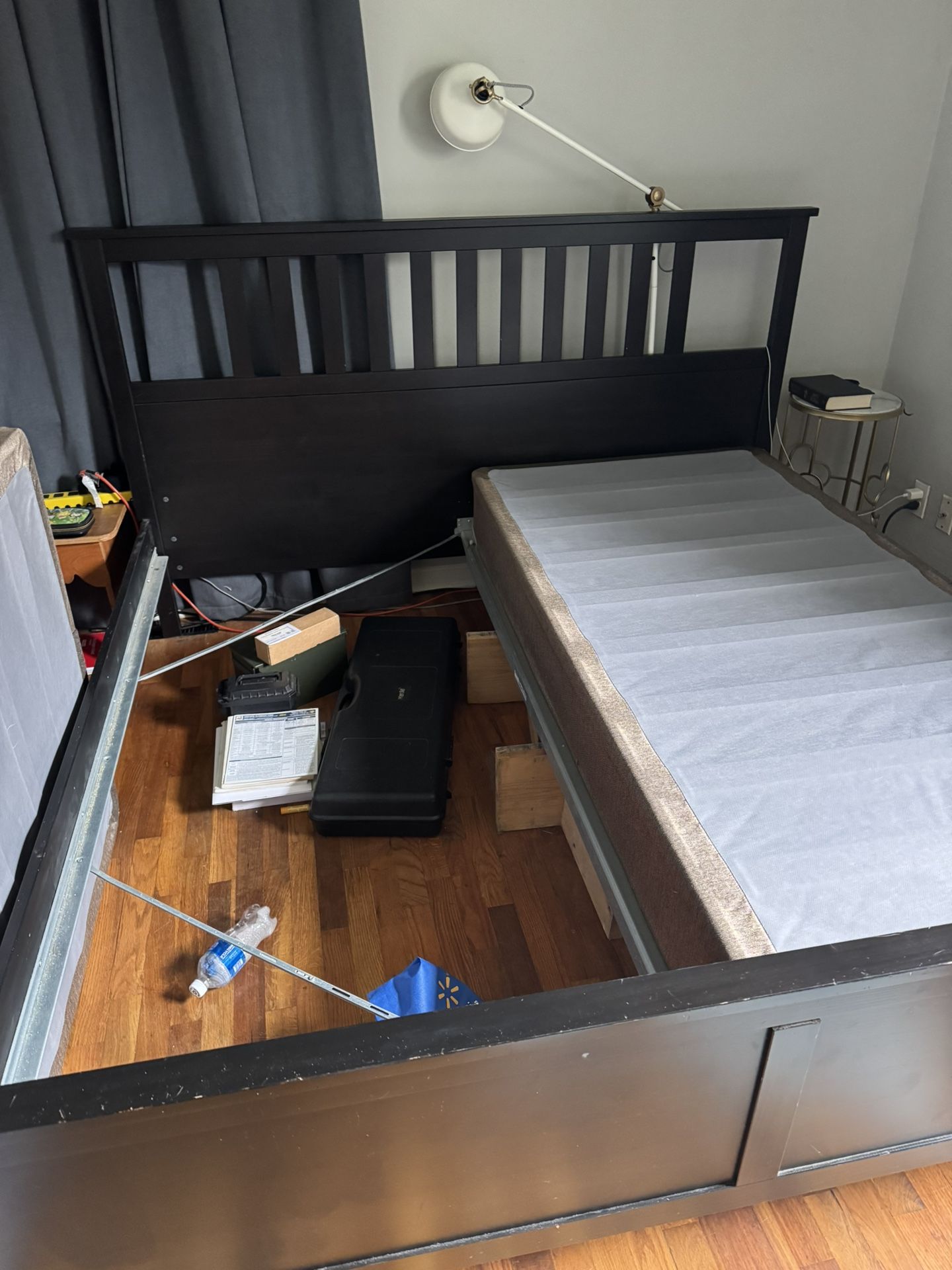 King bed frame w/ box springs