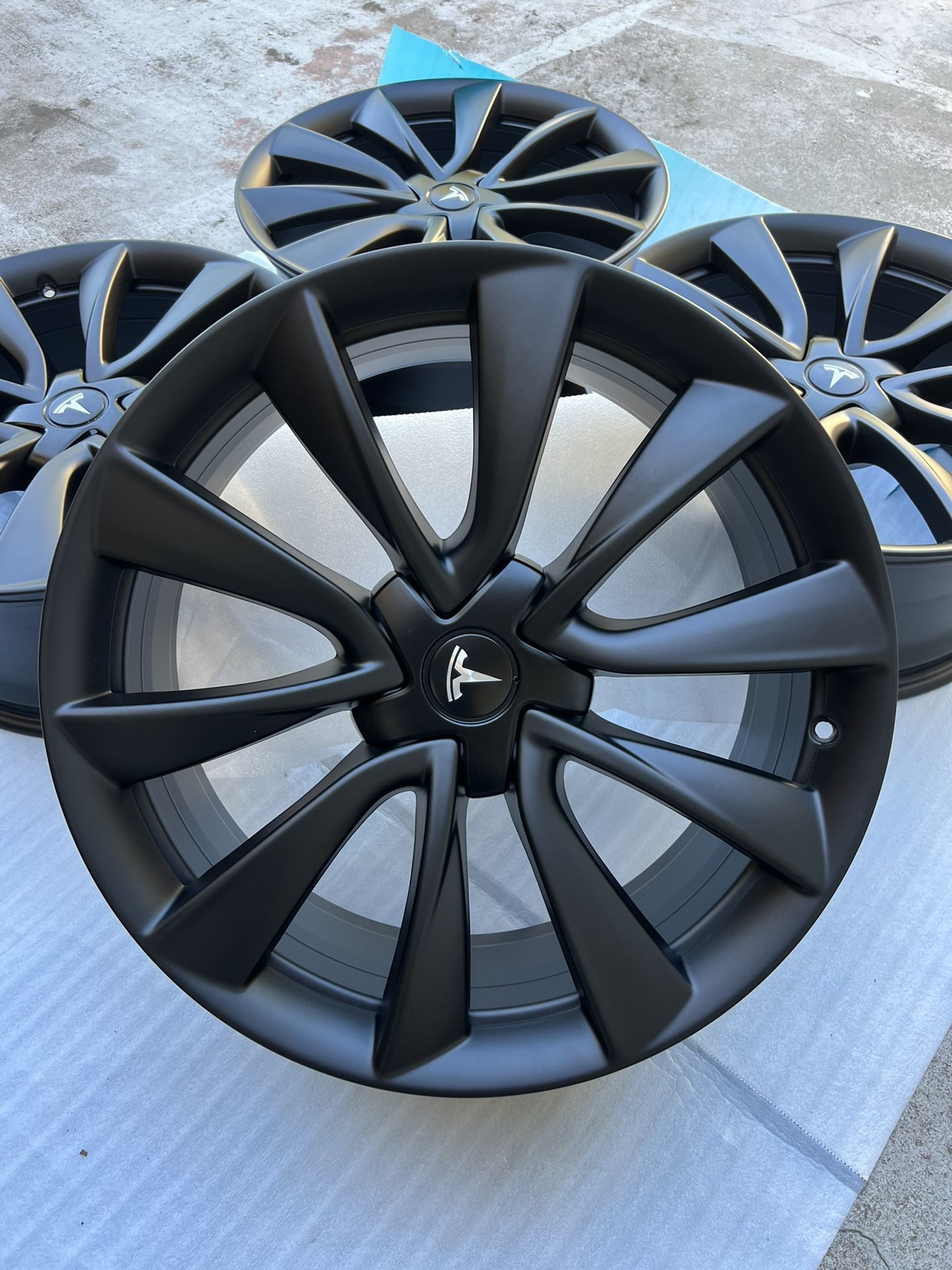 New Tesla Model 3 Stiletto Rims 20” OEM Factory Wheels Rines Nuevos Para Tesla Model 3