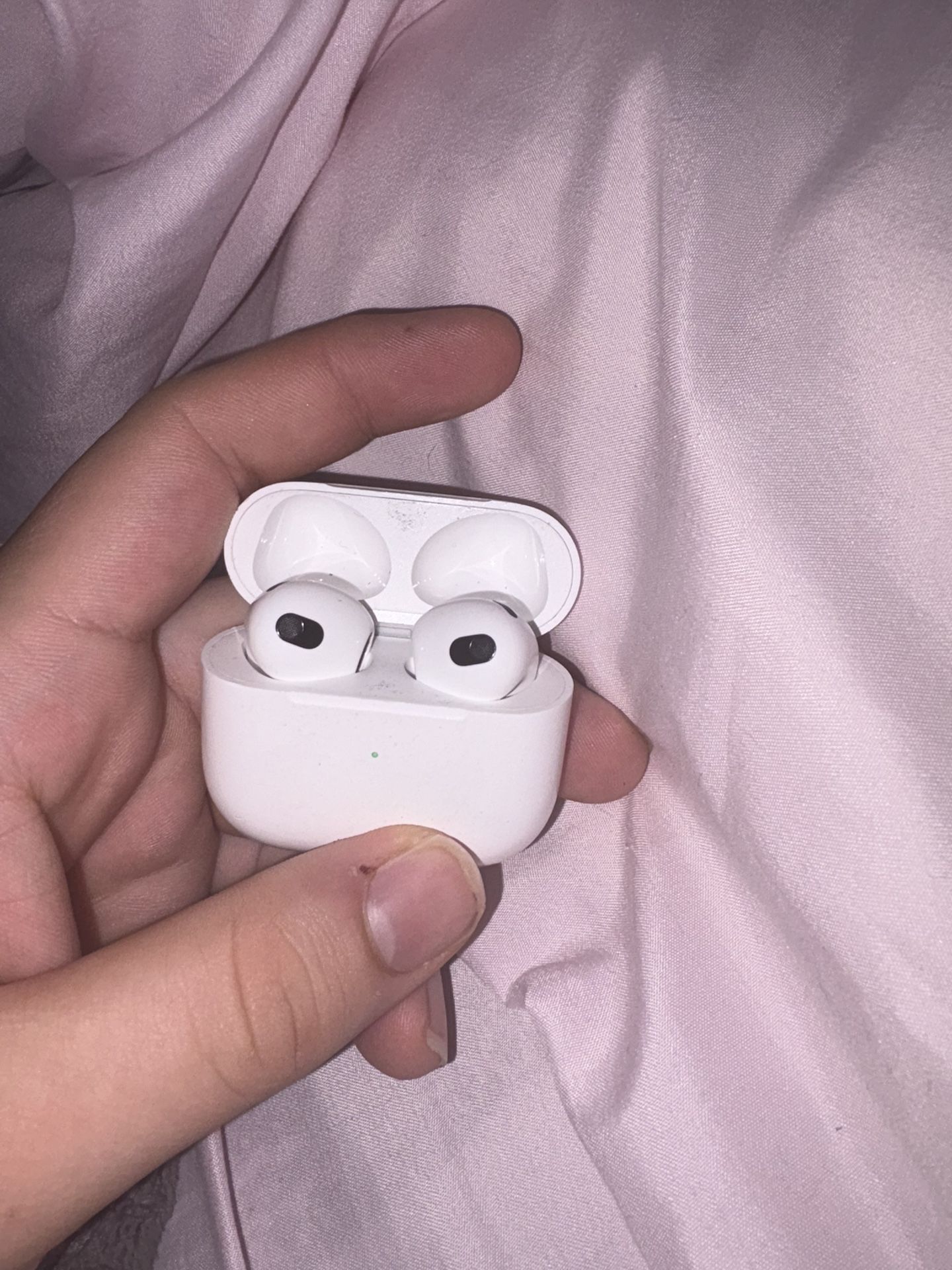 Air Pods 4