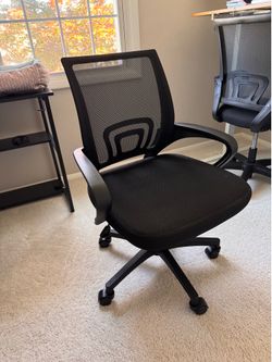 Desk chair