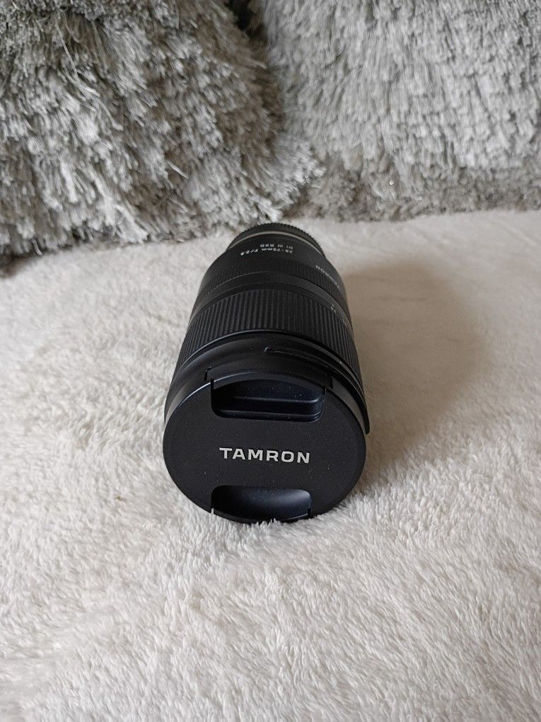 Tamron 28-75mm F/2.8 Di III RXD Lens (Sony E)