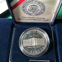 Under Melt.1992 US Silver Dollar Coin 