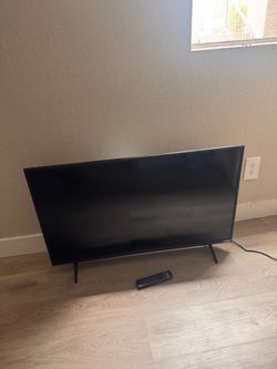 40” Vizio TV