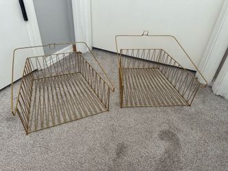 Set of 2 gold baskets