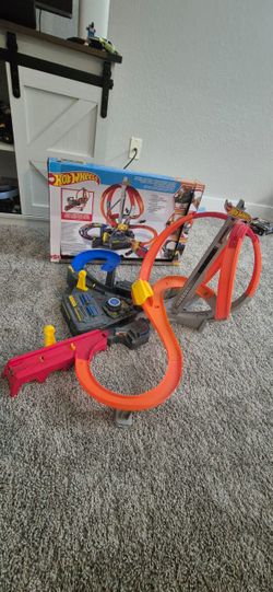Hot Wheels Stunt track