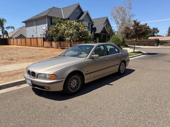 2000 BMW 528iA