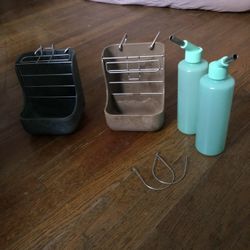 Small Animal Food Holders 