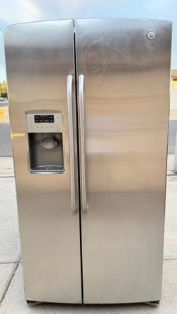 REFRIGERATOR GE STAINLESS STEEL