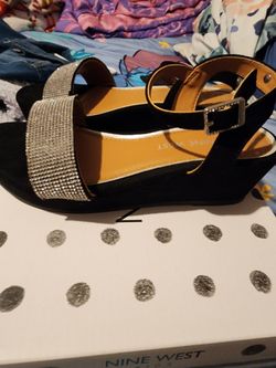 Girl Dressy Shoes Size 2Y