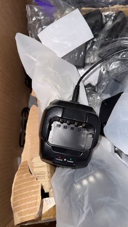 Walkie talkie charger