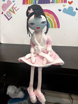PINK GIRL SPA DOLL - 19 INCH - IN ROBE AND SLIPPERS “REFRESH” BLUE FACE