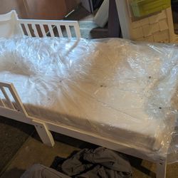 Toddler Bed + Mattress
