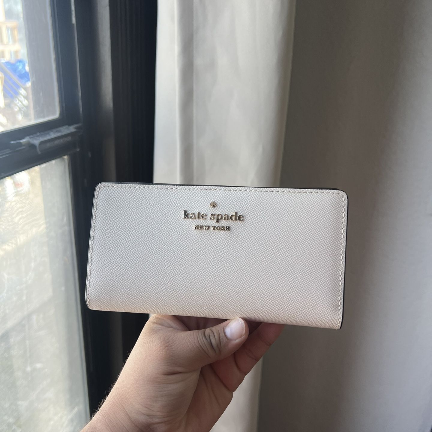 Kate Spade White Large Wallet 