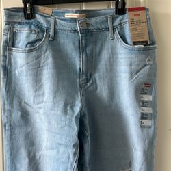 Levi women’s Jeans NEW