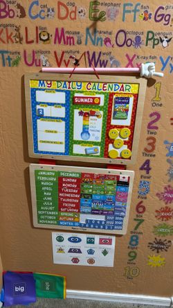 Mellisa & Doug Magnetic Calendar $10
