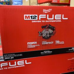 Milwaukee New 5 3/8” Circular Saw M12 Fuel