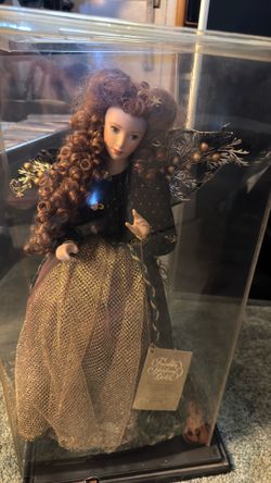 Collector dolls like scarlet from gone with the wind