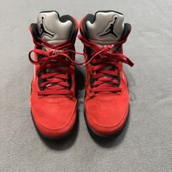 Air Jordan 5 Retro “Raging Bull”