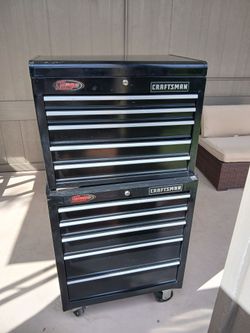 Craftsman rolling tool box