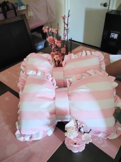 Beautiful boroque style pillows , beautiful french decor brand new with tags on never used