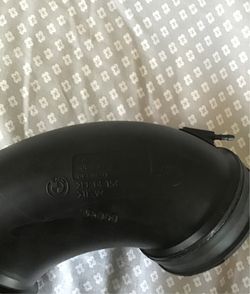 BMW 745i/745LI Air Intake Boot NEW!!
