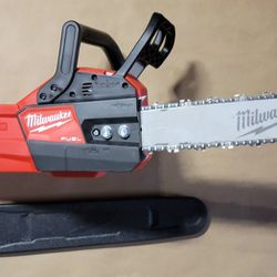 Milwaukee M18 Chainsaw 