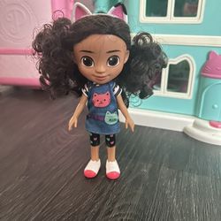 FREE Gabby’s Dollhouse, 8-inch Gabby Girl Doll