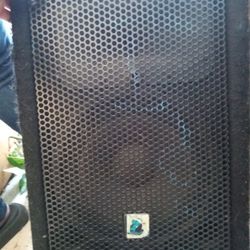 Yorkville YX10P Subwoofer 