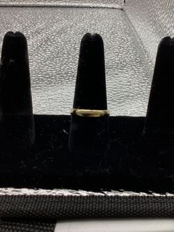 USED 14 KT WEDDING BAND 
