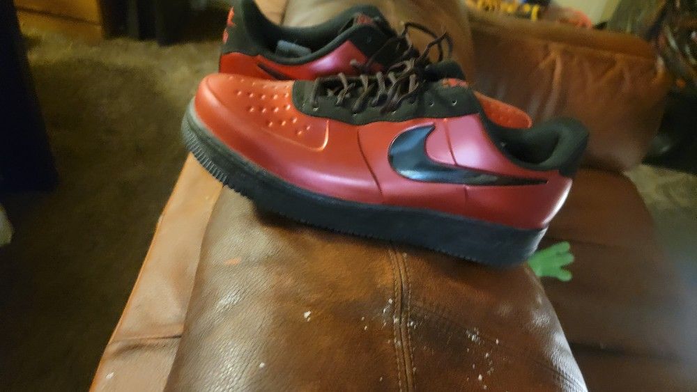 Nike Red N Blk Airforce 1drk N Blk Foampoisits