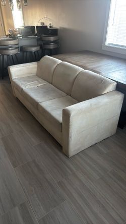 3 Seater Couch 
