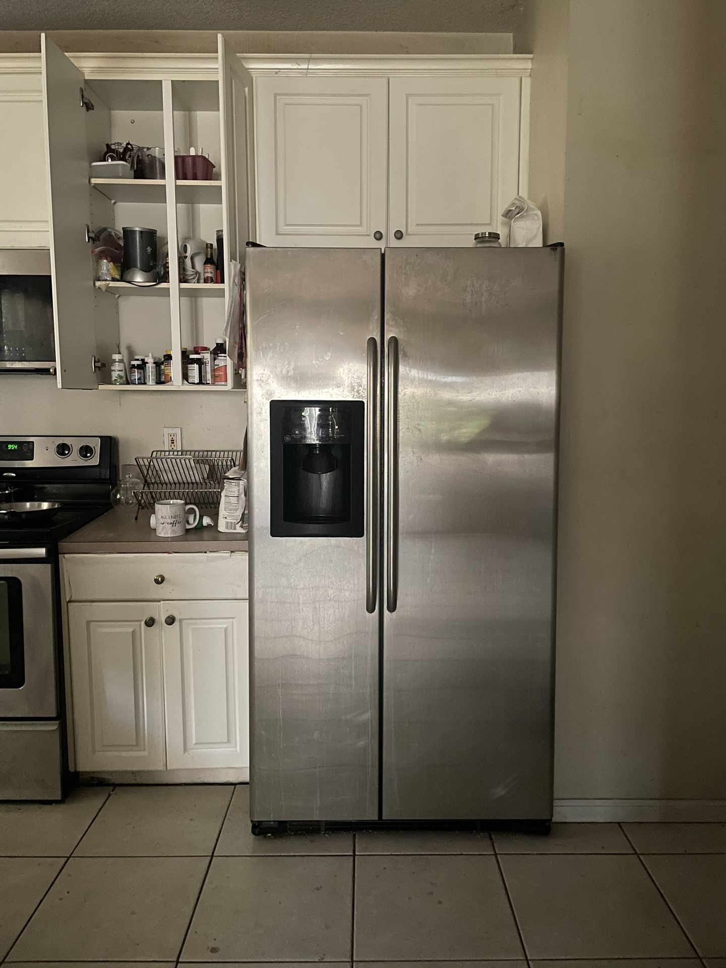 Fridge, Stove And Microwave