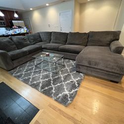 Large Left Facing 4 Pc  GREY Sectional 