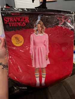 Eleven costume stranger things