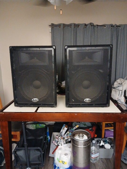 Pair Of B52 Pro Series Speakers