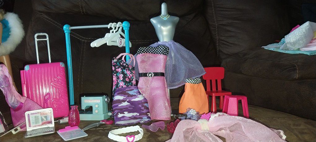 Used Barbie Clothes And Accessories 